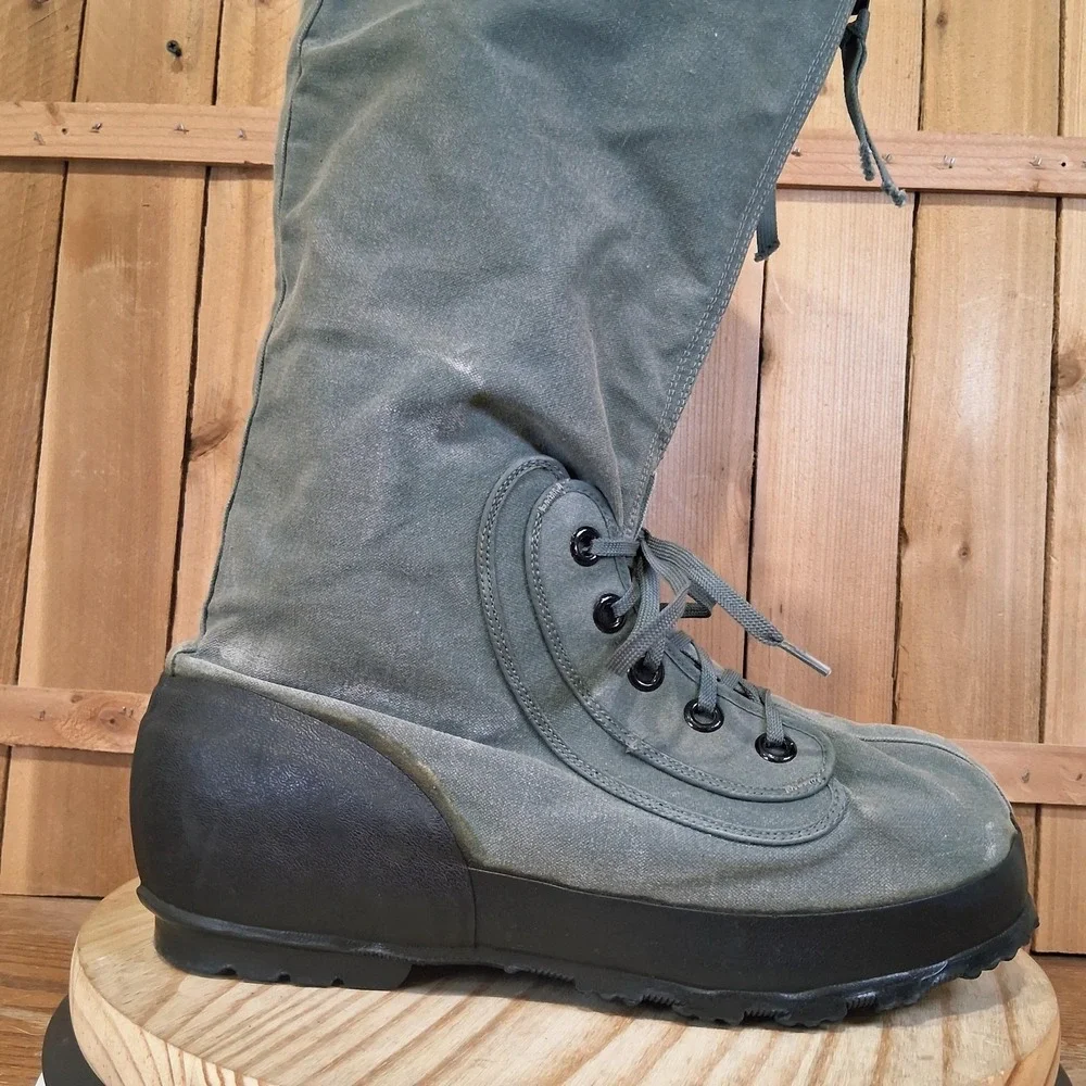 Bata upper scuffs
